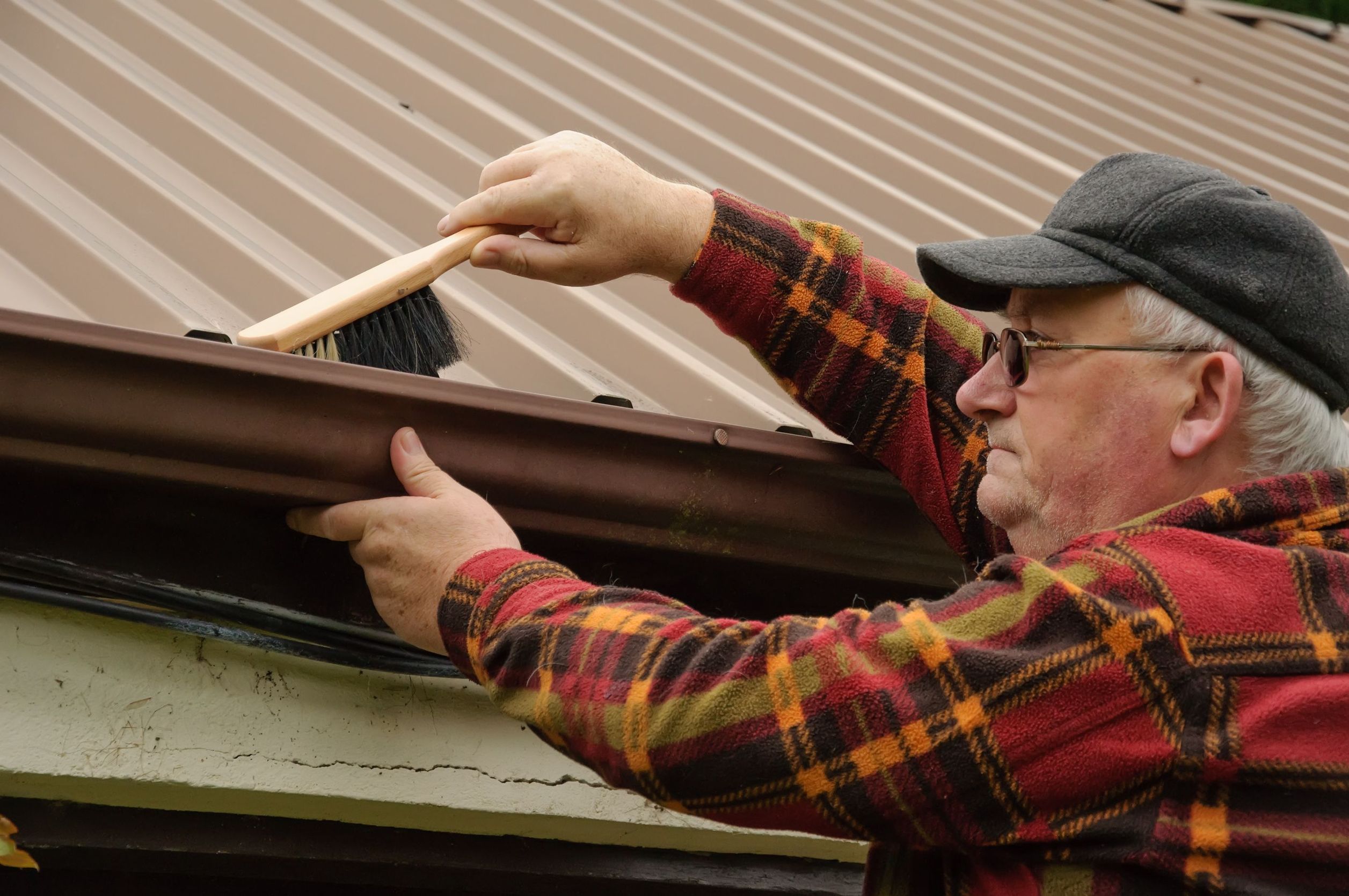 Three Smart Reasons To Hire A Company For Professional Gutter Cleaning In Hanover